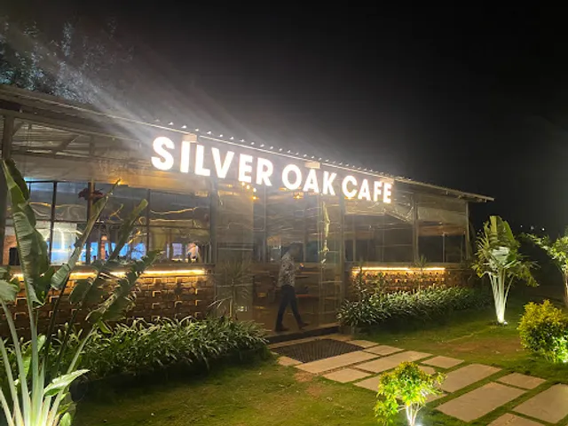 Silver Oak Cafe