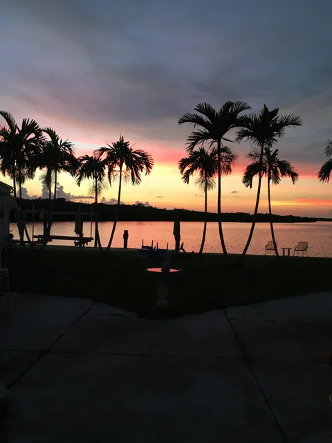 Serenity Bay Cottages