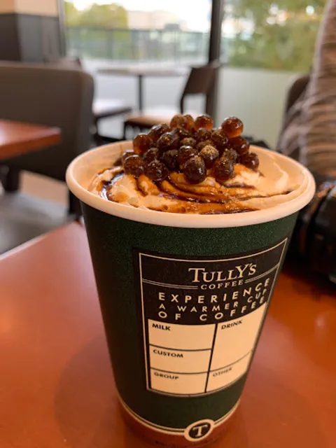 Tully’s Coffee - OBP Crystal Tower