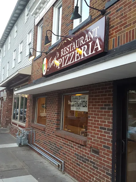 Tony's Restaurant & Pizzeria