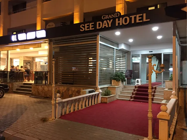 Grand See Day Hotel