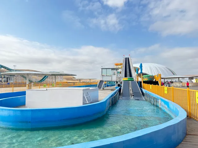 Sounding Sand Bay International Desert Resort