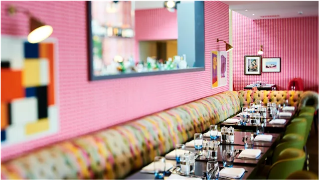 HarBAR Kitchen, Bar & Terrace