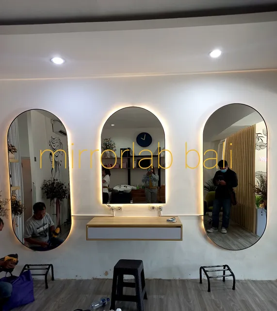 Mirrorlab_bali