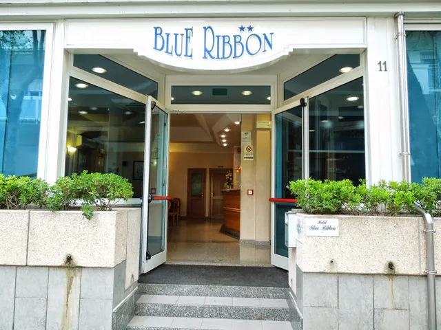 Blue Ribbon Hotel