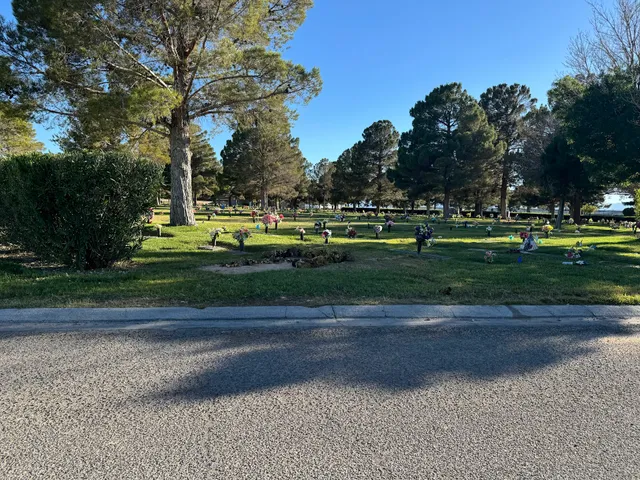 Davis Funeral Home & Memorial Park