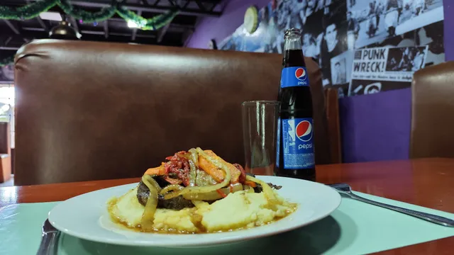 La Rockera Pizzería y Restobar - Pitrufquén