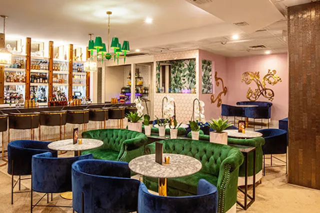 Gigi's at Maxwell's Plum