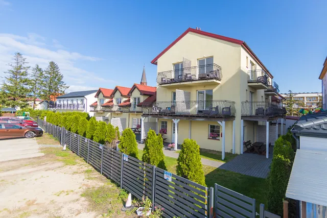 Bursztyn Domki, Apartamenty i Pokoje w Sarbinowie 80 metrów od Morza