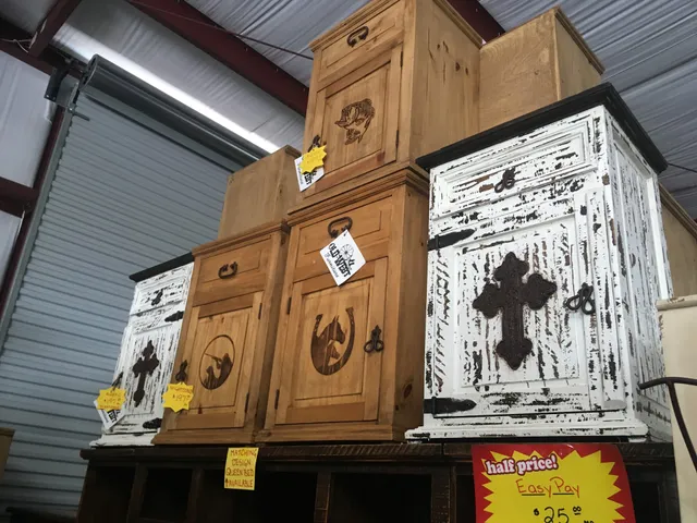 Old Hwy 35 Mercantile