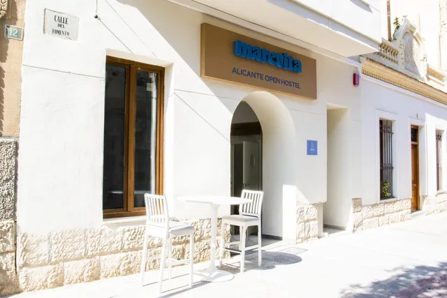 Marevita Hostel Suites