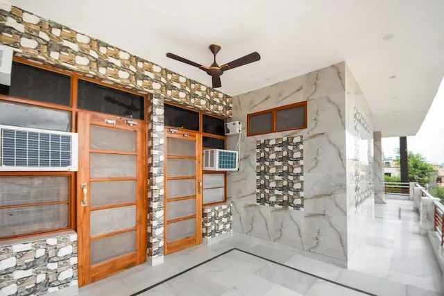 OYO Hotel Grand City