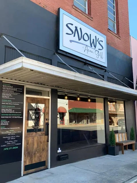 Snow's Asian Grill