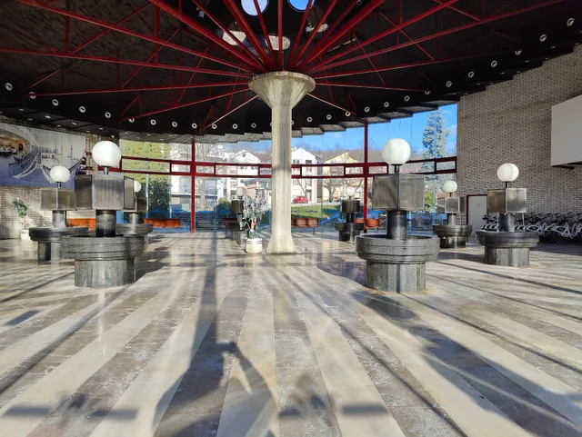 Izvor lekovite vode Snežnik i Galerija