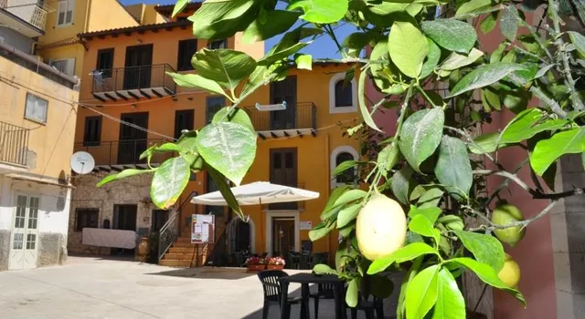 Case Albergo Al Cortiletto