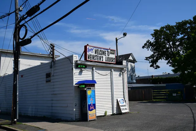 Weinstein Liquor Store