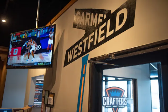 Crafters Pizza and Drafthouse