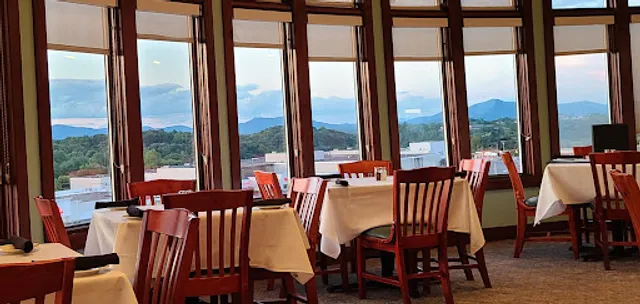 OTH Chophouse & Oyster Bar