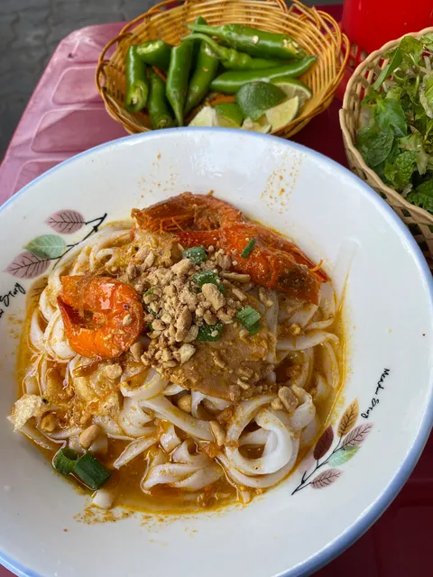 Mỳ quảng Phú Chiêm