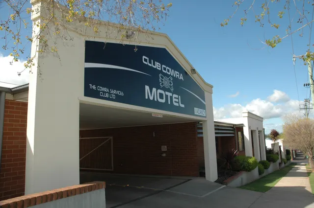 Club Cowra Motel
