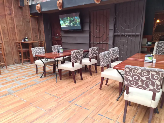 Bar y Restaurante Old West