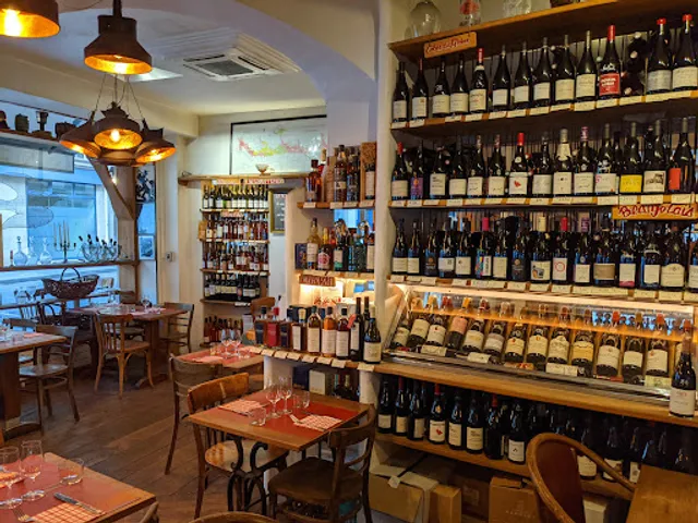 Le Rouge et le Verre