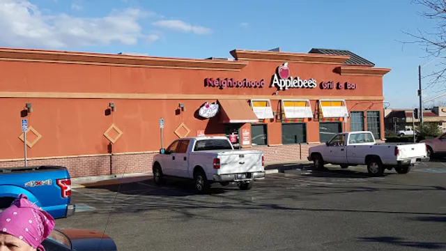 Applebee's Grill + Bar