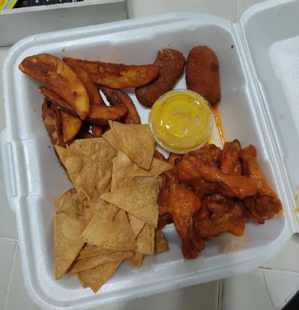 Buffalo Wings & Beer