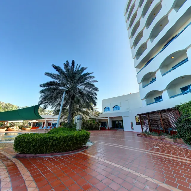 Pool Bar - Ajman Hotel