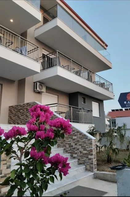 OASIS Luxury Apartments