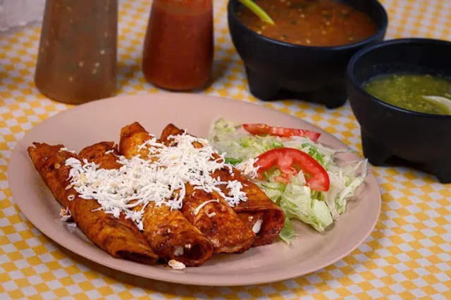 Cenaduria Doña Lola