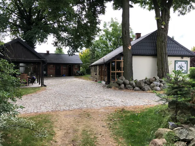 Bumerang pole biwakowe, noclegi