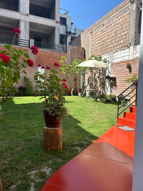 H. LACASA DE LEONARDO YANAHUARA