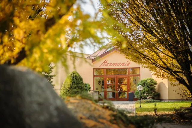 Harmonie social and sports center