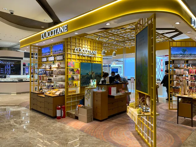 New World North Gate