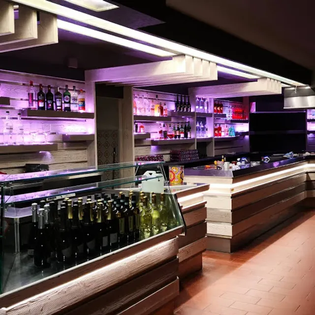 Bar Primo Sole - Tavola calda e solarium