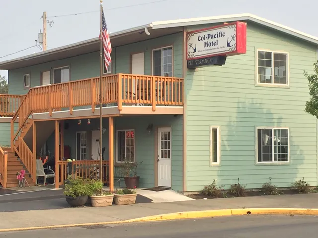 Col-Pacific Motel