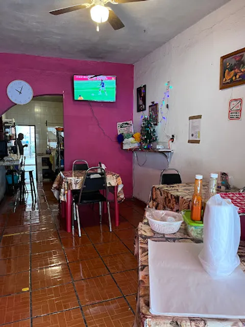 Doña Juanita Tacos, Gorditas y Comidas