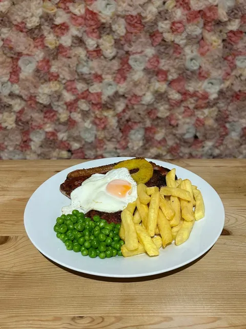 Olivers restaurant and sports bar