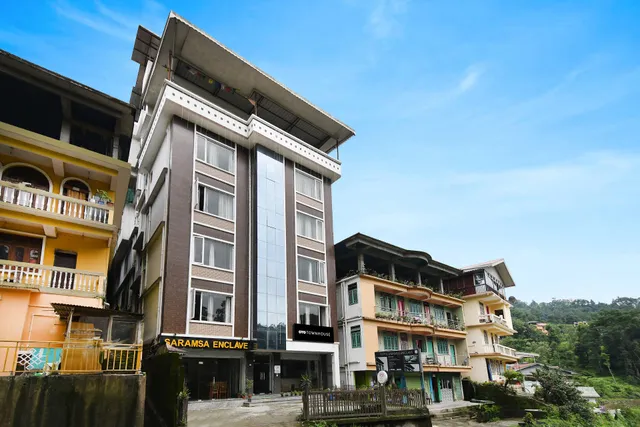 Super Townhouse OAK Saramsa Garden