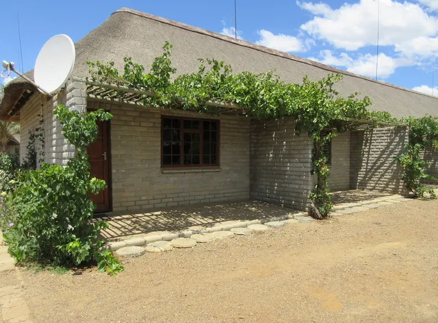 WhyNot Restaurant & Guest Lodge