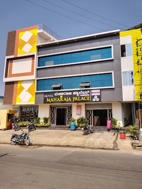 HOTEL MAHARAJA PALACE