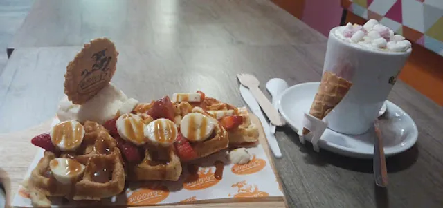 Woodys Ice Cream Parlour & Dessert Bar Mauchline