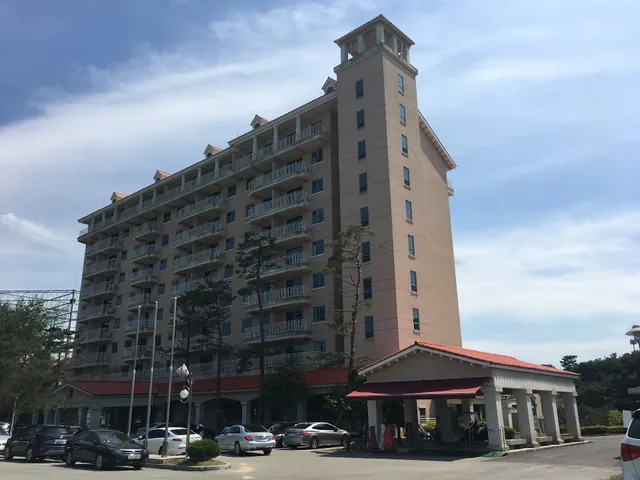 Lake Hills Anseong Golftel