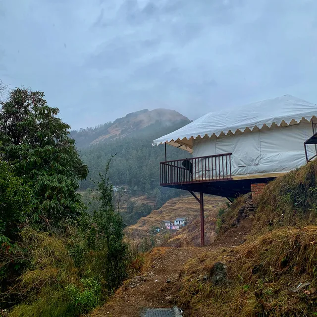 Moksham Himalayan Campsite I Ghuggukham, Pangot near Nainital