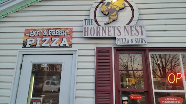The Hornet's Nest Pizza