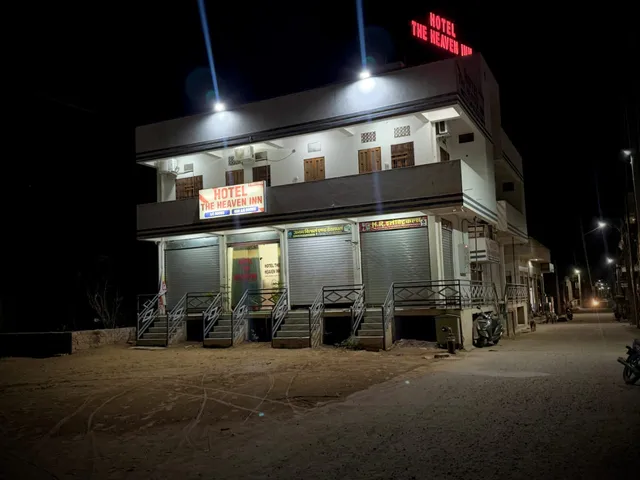 Hotel the heaven inn