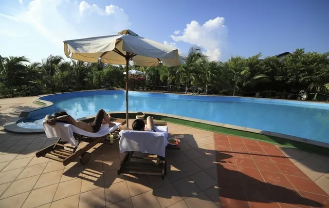 Golden Rooster Resort