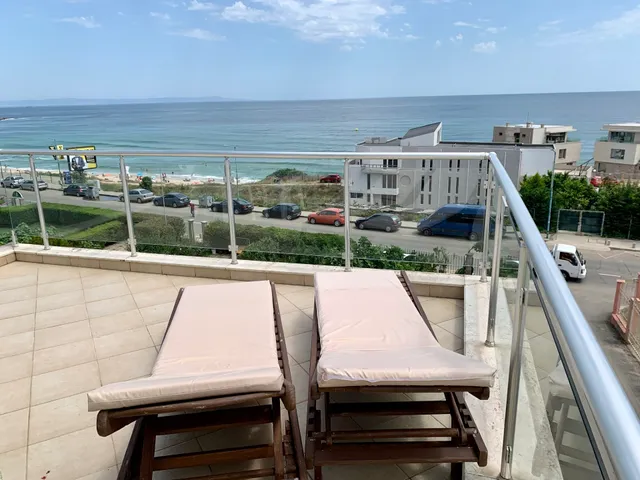 Зелената къща