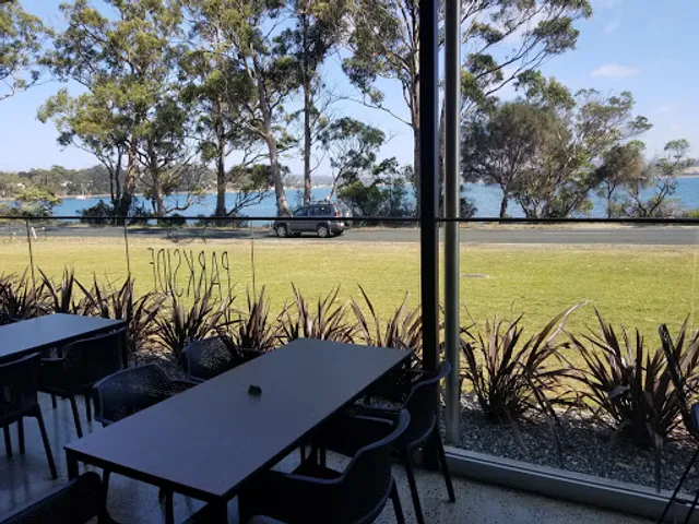 Parkside Bar And Kitchen